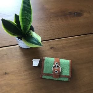 NWT | Coach Wallet - green with brown leather